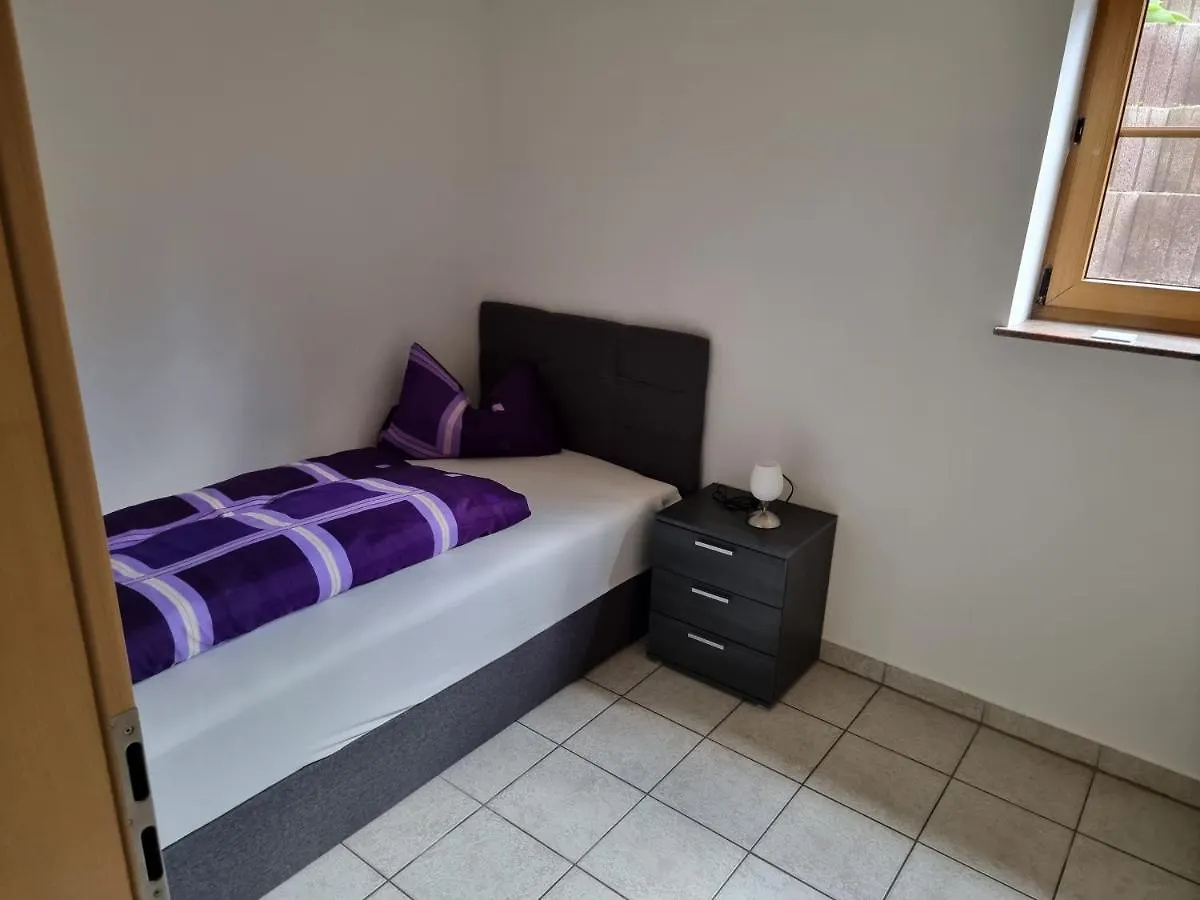 Ug Ferienwohnung Am Ortsrand Von Oberhaid 0*,